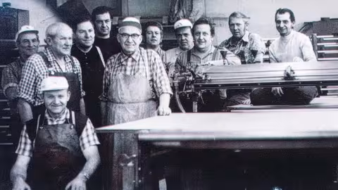Historisches Bild der Klavierbauer